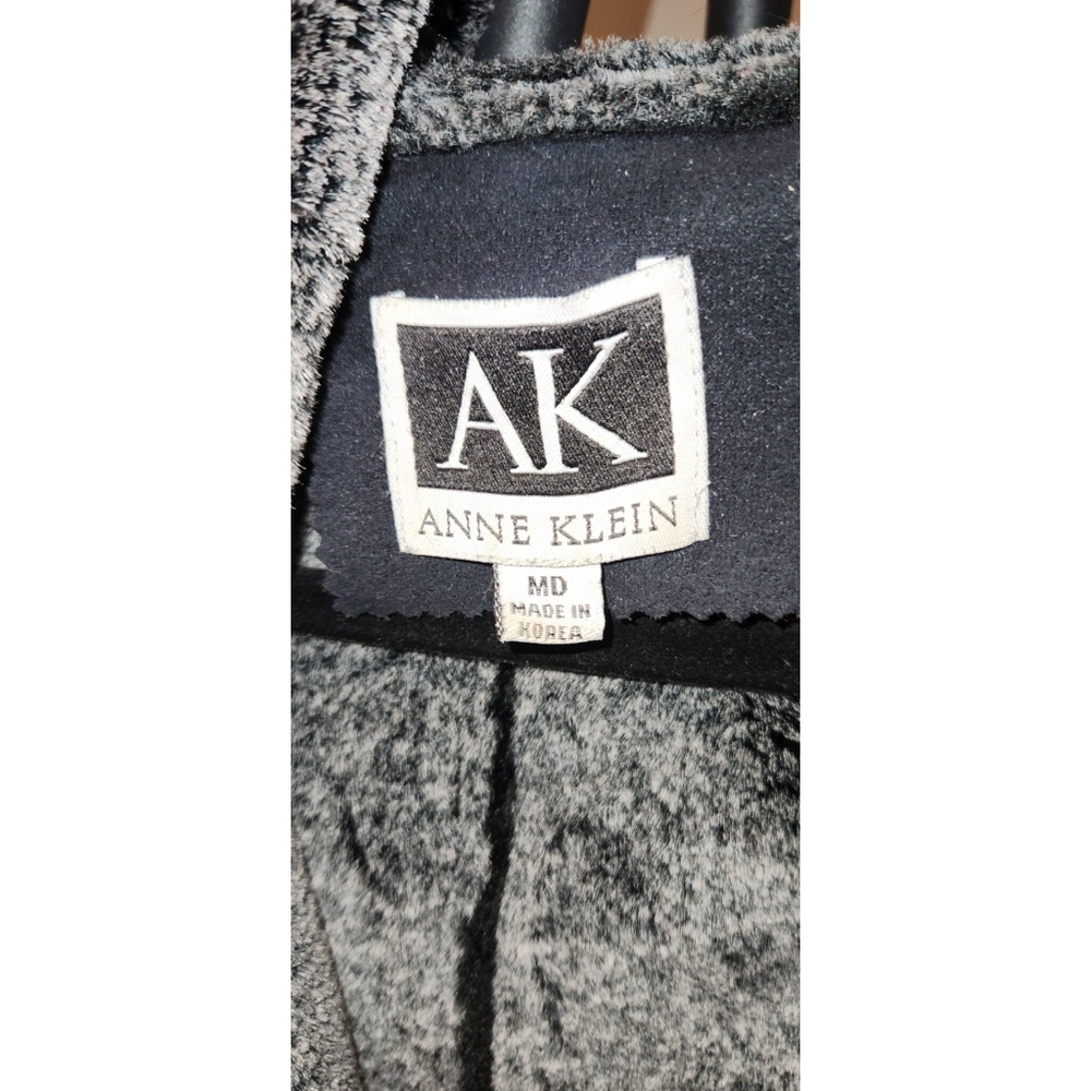 Anne Klein Black Coat with Faux Fur Lining - Gorgeous Coat! - Picture 9 of 9